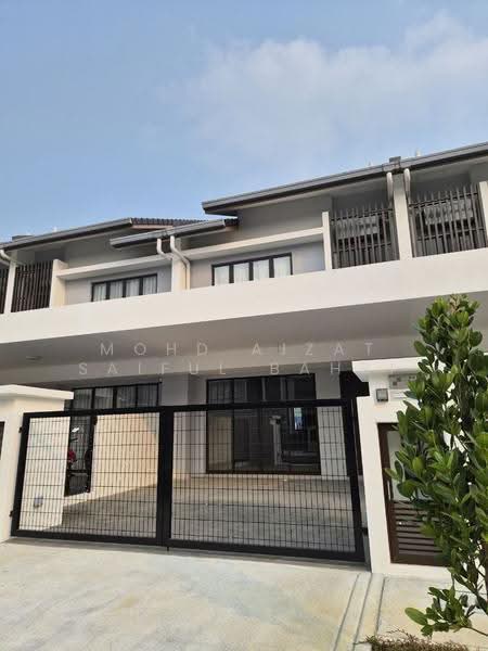 2-storey Terraced House for Sale in Cyberjaya (Selangor) - Mohd Aizat Saiful Bahri - Exterior - PropertyGuru.com.my