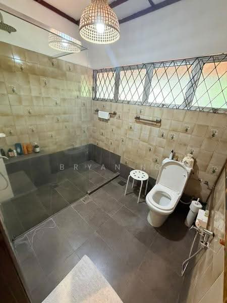 Bungalow House untuk Dijual di Ukay Heights (Ampang) - Bryan Ng - Bathroom - PropertyGuru.com.my