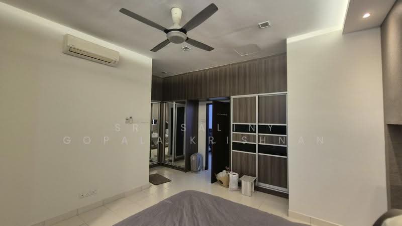 Terraced House for Sale in Bandar Puteri Klang (Klang) - Sri Saliny Gopala Krishnan - Master Bedroom - PropertyGuru.com.my