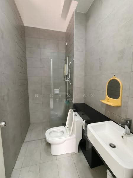 Rumah Teres untuk Dijual di Johor Bahru (Johor) - Nicholas Tey - Bathroom - PropertyGuru.com.my