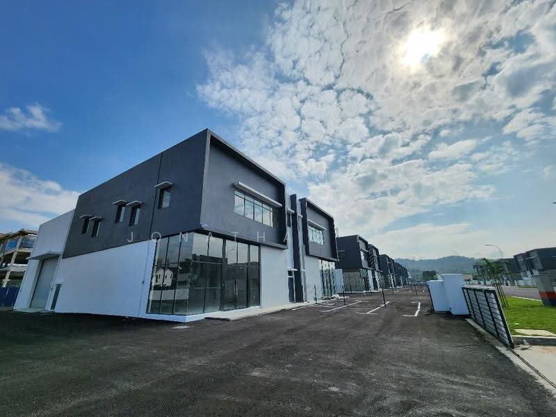 Factory for Sale in Taman Perindustrian Puchong Utama (Puchong) - Jonathan Lee - Exterior - PropertyGuru.com.my