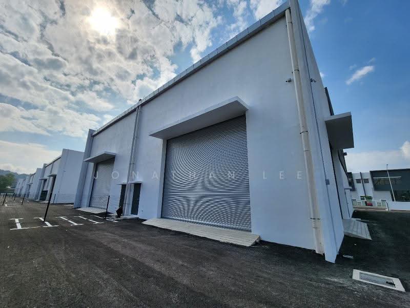 Factory for Sale in Taman Perindustrian Puchong Utama (Puchong) - Jonathan Lee - Exterior - PropertyGuru.com.my