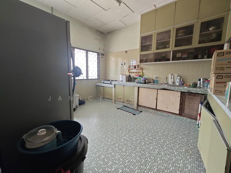 Bungalow House untuk Dijual di Petaling Jaya (Selangor) - Janice CC Tan - Kitchen - PropertyGuru.com.my