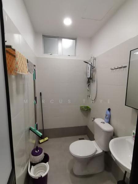 Pangsapuri untuk Dijual di Seri Molek Perdana - Marcus Thye - Bathroom - PropertyGuru.com.my