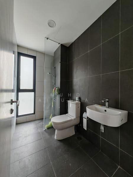 Semi-Detached House for Sale in Bandar Sungai Long (Selangor) - Muhd Khairulnawawi Kamaruddin - Bathroom - PropertyGuru.com.my