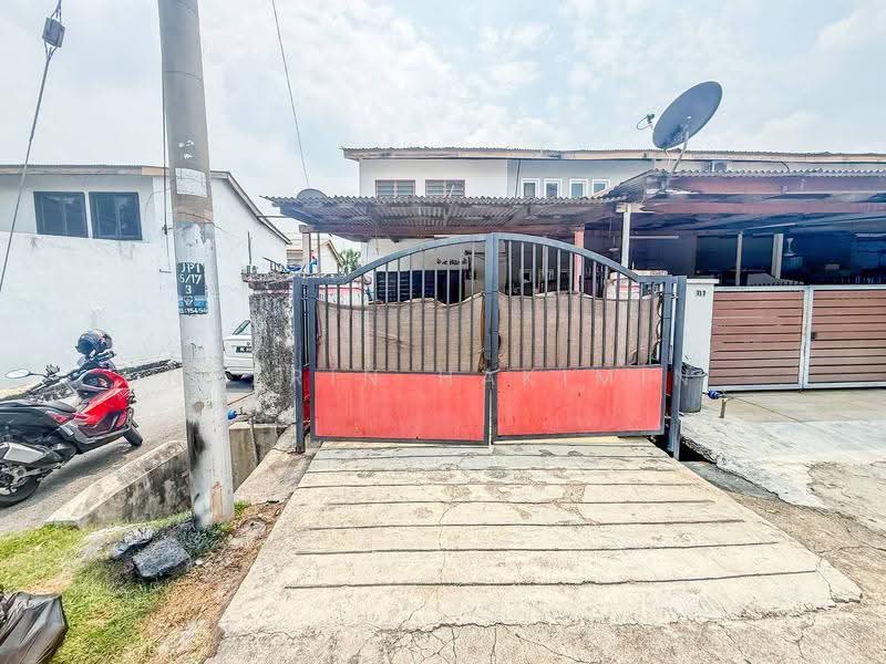 Rumah Teres untuk Dijual di Taman Pandan Indah (Ampang) - Nazrin Hakimin - Exterior - PropertyGuru.com.my