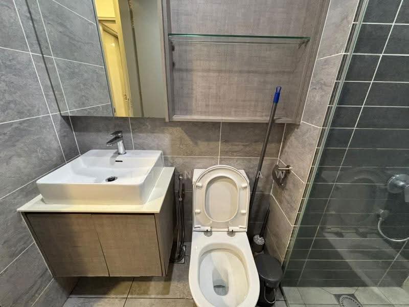 Kediaman Servis untuk Disewa di Millerz Square Serviced Residence - Athena Saw - Bathroom - PropertyGuru.com.my