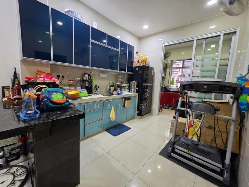 2-storey Terraced House for Sale in Ulu Tiram (Johor) - Ethan Gan - Kitchen - PropertyGuru.com.my
