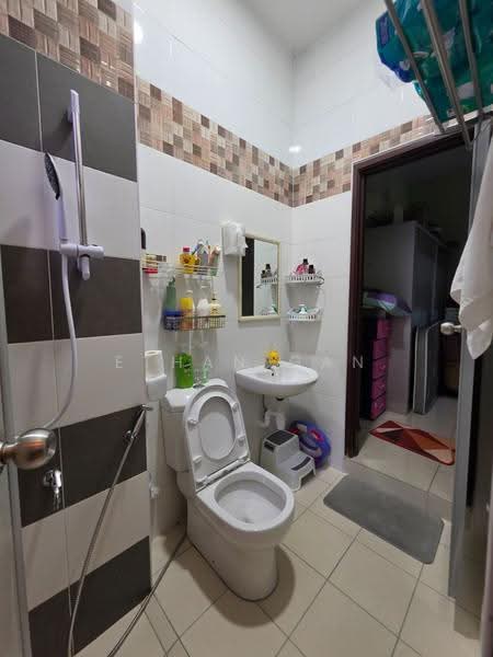 2-storey Terraced House for Sale in Ulu Tiram (Johor) - Ethan Gan - Bathroom - PropertyGuru.com.my