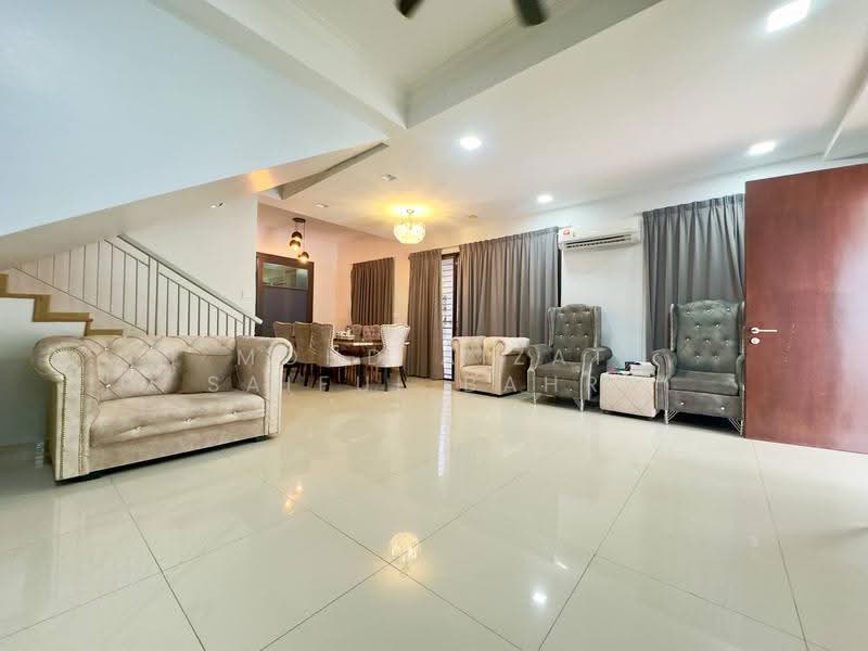 2-storey Terraced House for Sale in Ceria Residence (Cyberjaya) - Mohd Aizat Saiful Bahri - Living Room - PropertyGuru.com.my