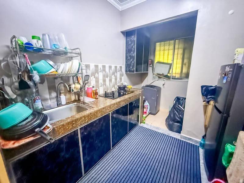 Pangsapuri untuk Dijual di Pangsapuri Angsana - Nazrin Hakimin - Kitchen - PropertyGuru.com.my