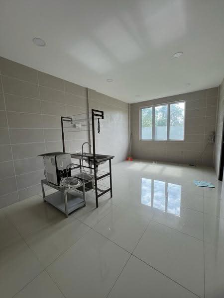 2-storey Terraced House for Sale in Kuching (Sarawak) - Jeno Tan - Kitchen - PropertyGuru.com.my