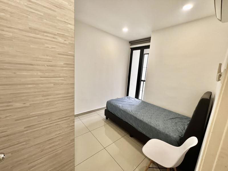 Kondominium untuk Disewa di Upper East @ Tiger Lane - Gil Chin - Bedroom - PropertyGuru.com.my
