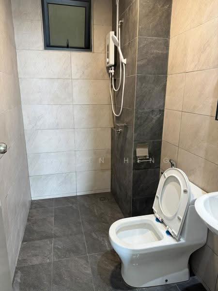 Kondominium untuk Disewa di Residensi Bintang - Damon Heng - Bathroom - PropertyGuru.com.my