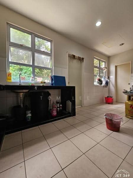 2-storey Terraced House for Sale in Kemuning Utama (Shah Alam) - Tom Lee - Kitchen - PropertyGuru.com.my