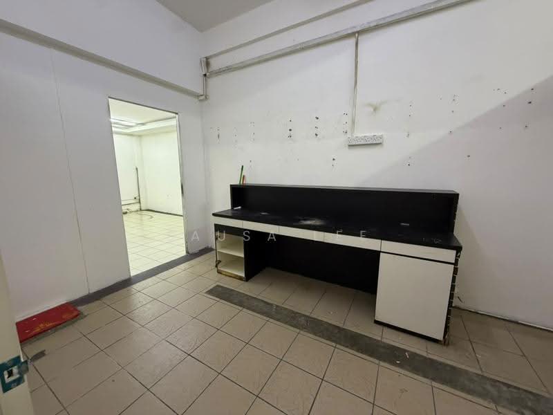 Shop for Sale in Taman Universiti (Skudai) - Sausa Lee - Interior - PropertyGuru.com.my