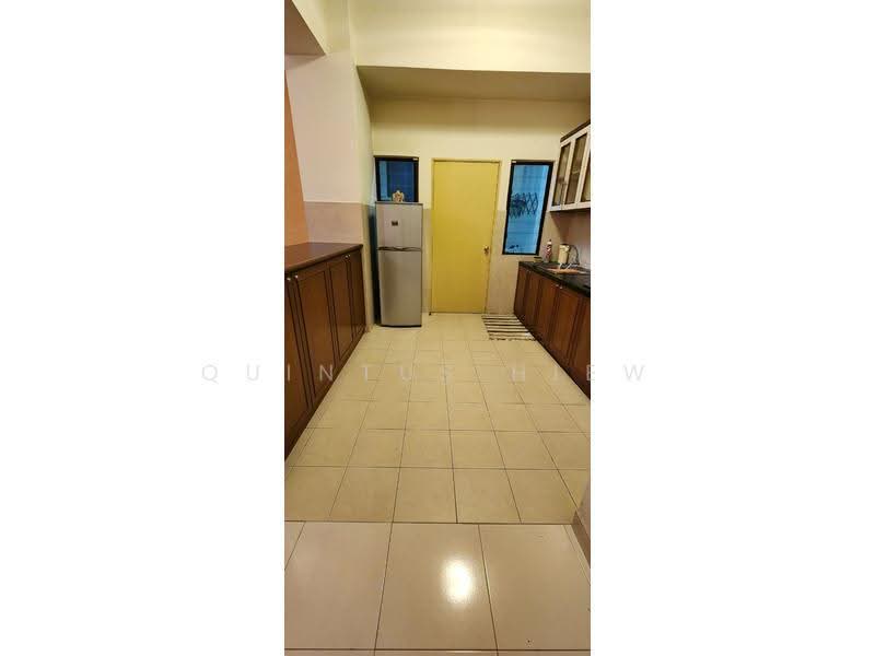 Kondominium untuk Dijual di Hartamas Regency 1 - Quintus Hiew - Kitchen - PropertyGuru.com.my