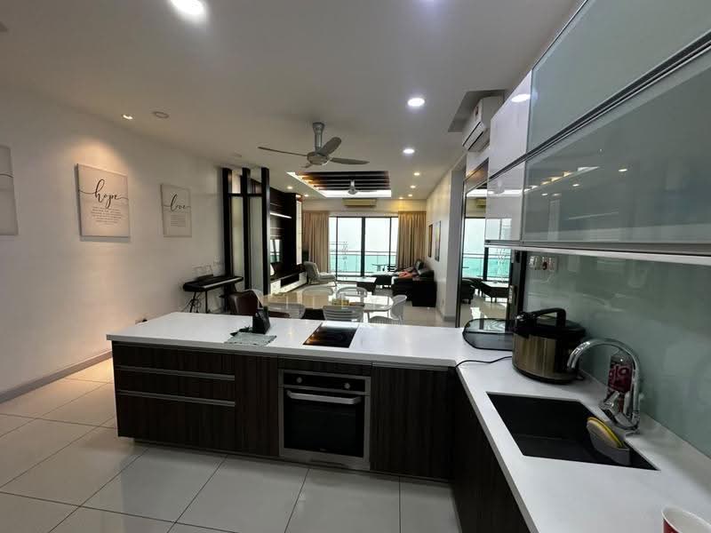 Condominium for Sale at The Light Point - Lilly . - Kitchen - PropertyGuru.com.my