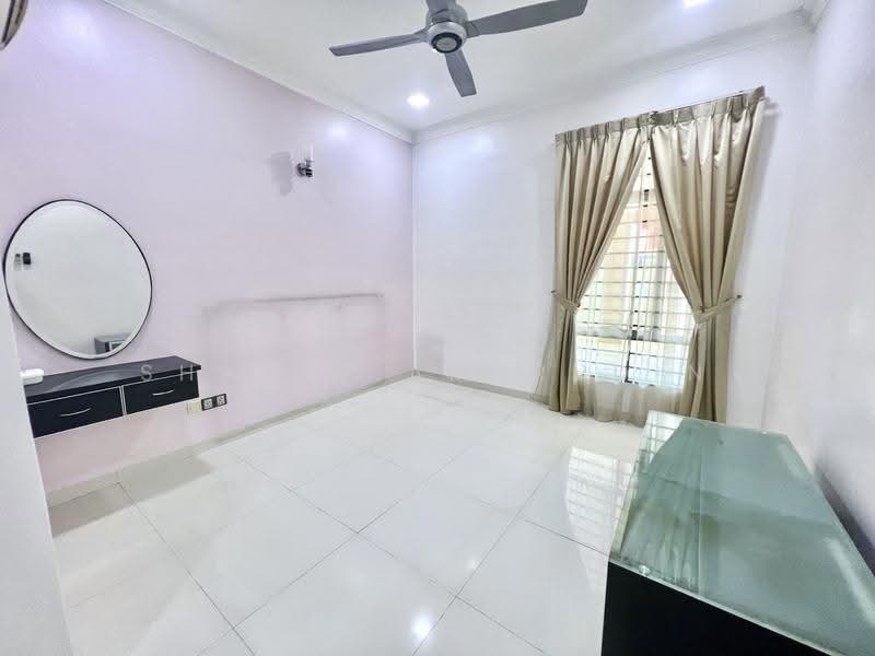 Rumah Teres 1-Tingkat untuk Dijual di Bandar Bukit Raja (Klang) - Shafiq Amerudin - Bedroom - PropertyGuru.com.my