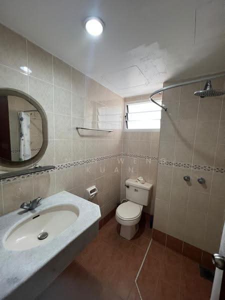 Condominium for Rent at Gurney Park Condominium - Tneh Weng Kuan - Bathroom - PropertyGuru.com.my