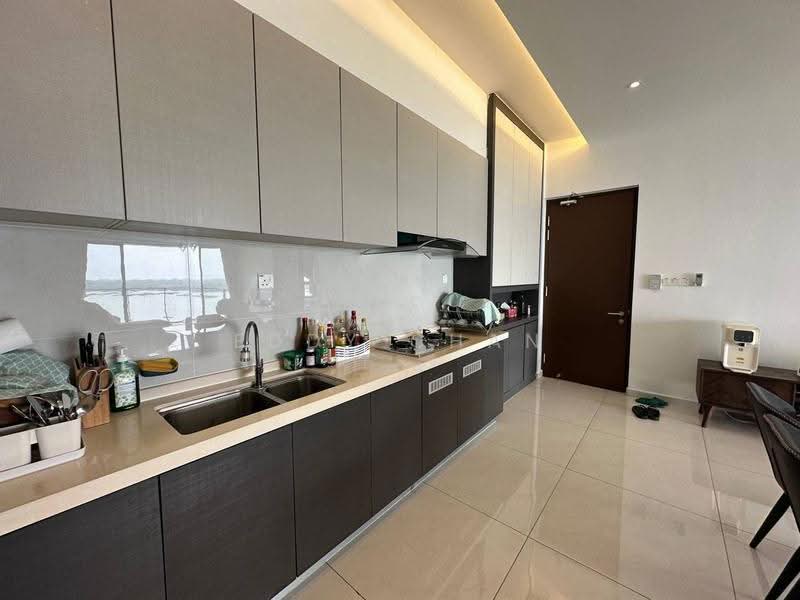 Condominium for Sale at Royal Strand @ Country Garden Danga Bay - Eddy Chan - Kitchen - PropertyGuru.com.my
