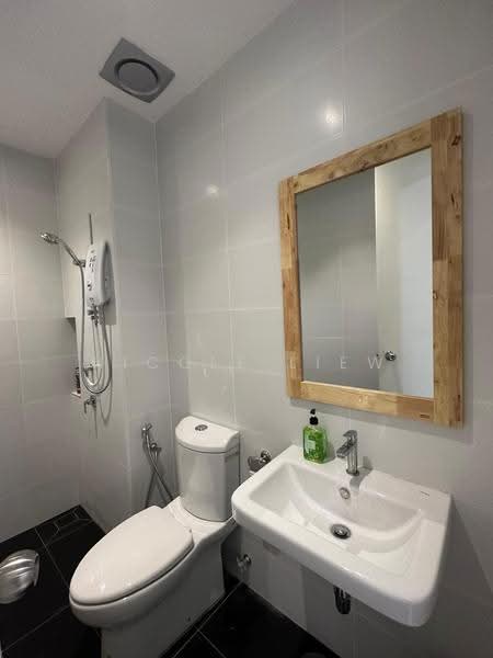 Rumah Teres untuk Disewa di Bandar Cassia (Batu Kawan) - Nicole Liew - Bathroom - PropertyGuru.com.my