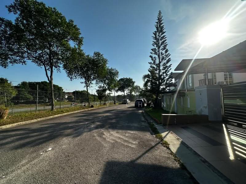 Rumah Kluster untuk Dijual di Taman Pulai Indah (Johor Bahru) - Eddy Chan - Exterior - PropertyGuru.com.my