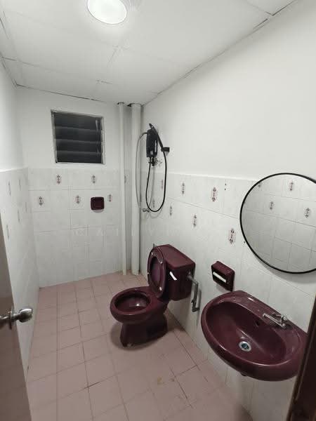 Condominium for Rent at Puncak Seri Kelana - Cailyn Ng - Bathroom - PropertyGuru.com.my