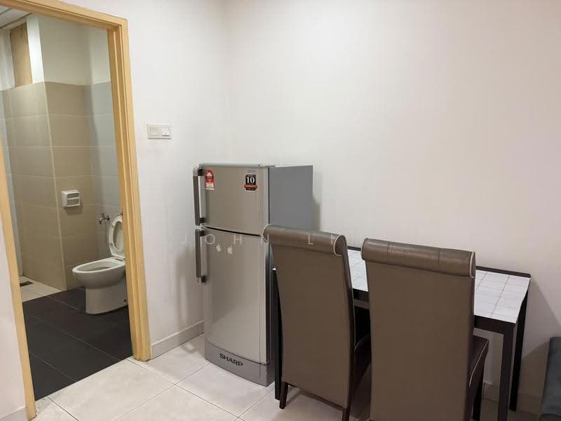 Kediaman Servis untuk Dijual di Akademik Suite - John Lim - Bathroom - PropertyGuru.com.my