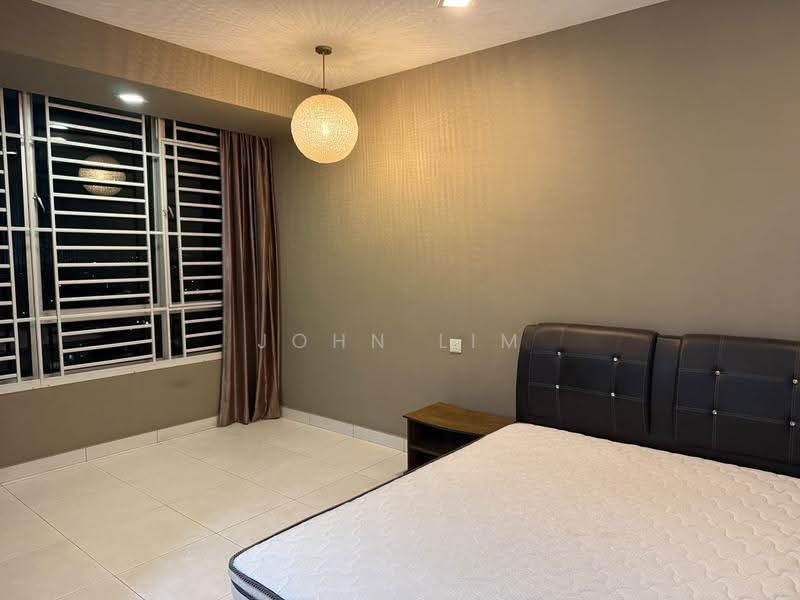 Kediaman Servis untuk Dijual di Akademik Suite - John Lim - Bedroom - PropertyGuru.com.my