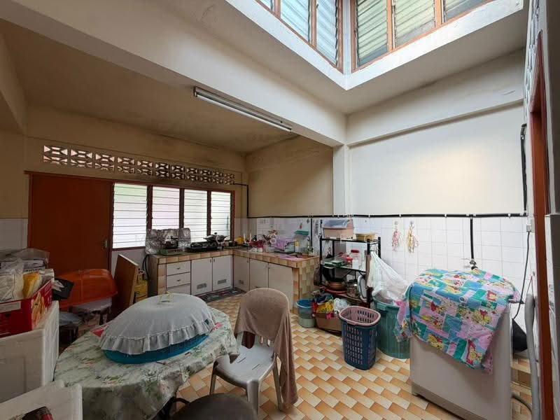 Rumah Berkembar untuk Dijual di Taman Mambau Jaya (Rasah) - Marcus Yeow - Kitchen - PropertyGuru.com.my