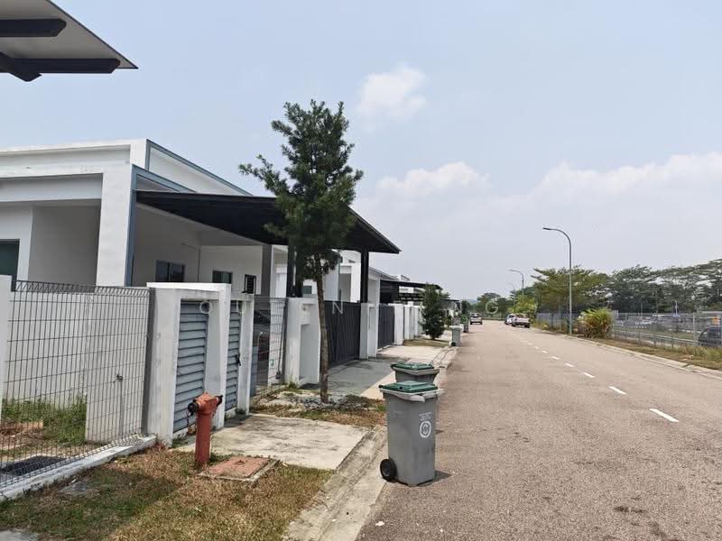 Cluster House for Sale in Iskandar Puteri (Nusajaya) (Johor) - Queenie Ng - Exterior - PropertyGuru.com.my
