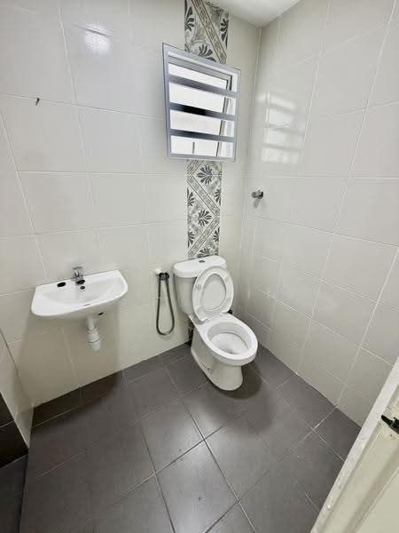 Kondominium untuk Disewa di Anderson Residences @ Ipoh - Gil Chin - Bathroom - PropertyGuru.com.my
