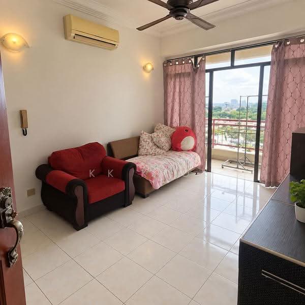 Kondominium untuk Dijual di Midlands Condo - KK Kwok - Living Room - PropertyGuru.com.my