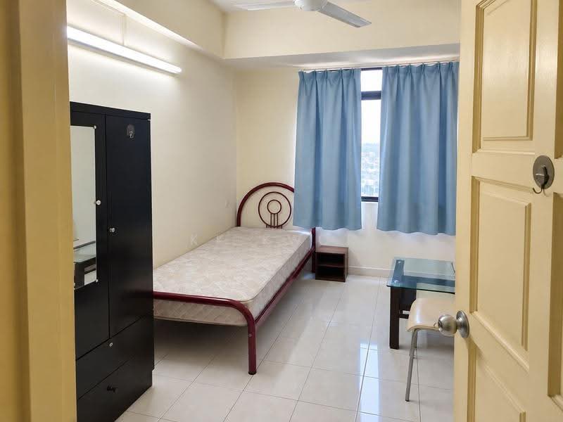 Kondominium untuk Dijual di Midlands Condo - KK Kwok - Bedroom - PropertyGuru.com.my