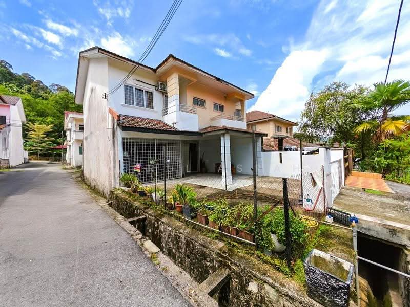 Rumah Teres 2-Tingkat untuk Dijual di Ampang (Selangor) - Zairul Asrah Zulkefli - Exterior - PropertyGuru.com.my