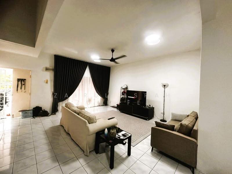 Rumah Teres 2-Tingkat untuk Dijual di Ampang (Selangor) - Zairul Asrah Zulkefli - Living Room - PropertyGuru.com.my