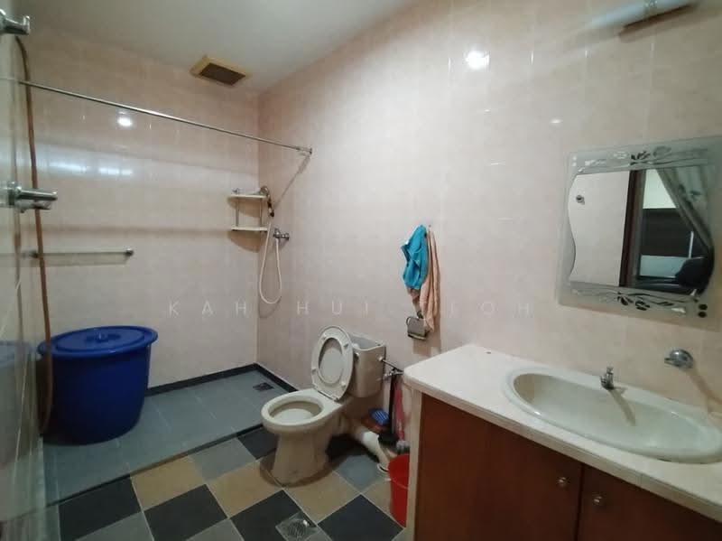 Rumah Teres 2-Tingkat untuk Dijual di Bukit Mertajam (Penang) - Kah Hui Teoh - Bathroom - PropertyGuru.com.my