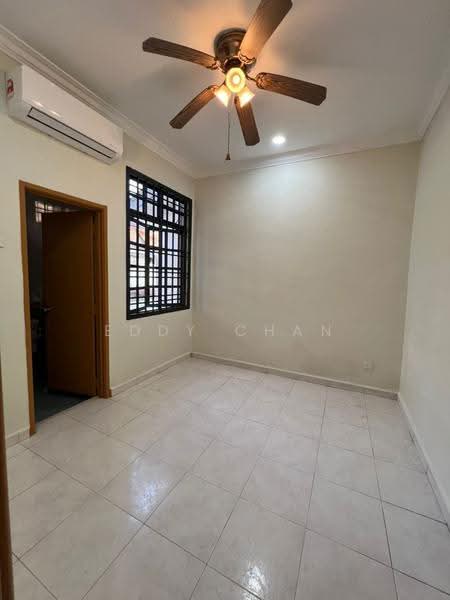 Rumah Teres 2-Tingkat untuk Dijual di Taman Tampoi Indah (Tampoi) - Eddy Chan - Interior - PropertyGuru.com.my
