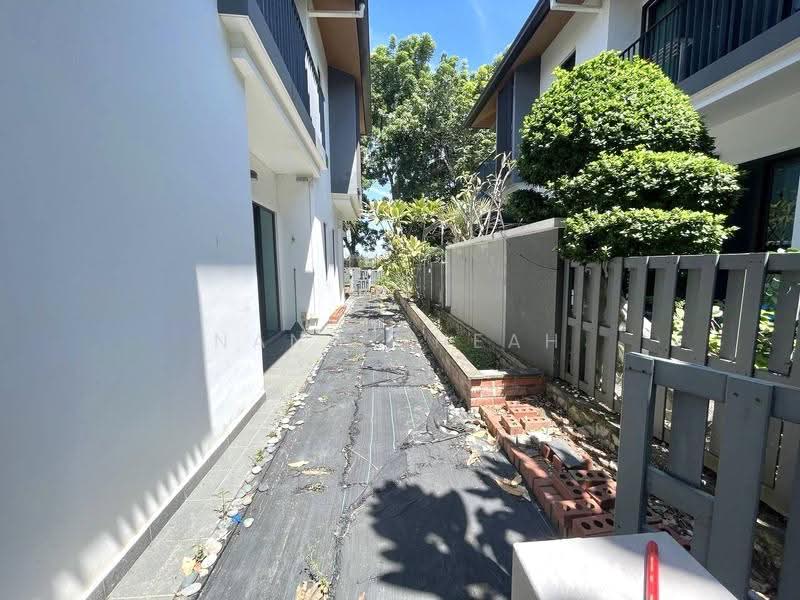 Semi-Detached House for Sale in Lepironia Gardens (Cyberjaya) - Nana Cheah - PropertyGuru.com.my