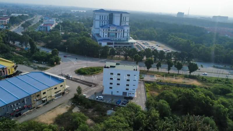 Shop / Office for Rent in Kampung Tanjung Lumpur (Kuantan) - Idham Che'Ali - Exterior - PropertyGuru.com.my