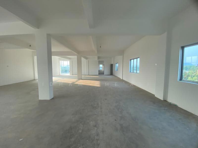 Shop / Office for Rent in Kampung Tanjung Lumpur (Kuantan) - Idham Che'Ali - Interior - PropertyGuru.com.my