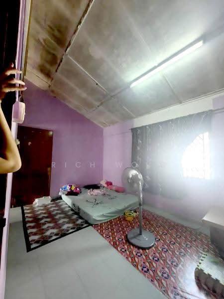 Rumah Teres 2-Tingkat untuk Dijual di Taman Megah Ria (Masai) - Rich Wong - Bedroom - PropertyGuru.com.my
