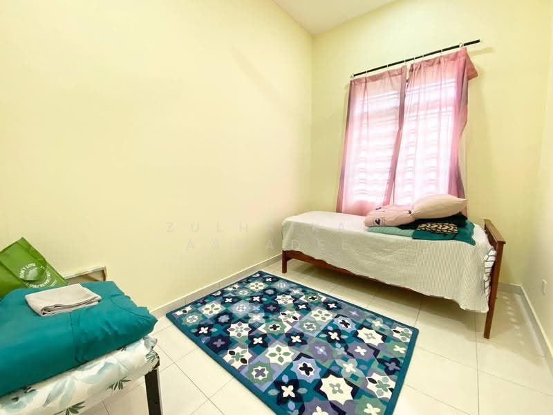 Semi-Detached House for Rent in Taman Desa Bestari (Sepang) - Zulhaikal Asmadee - Bedroom - PropertyGuru.com.my