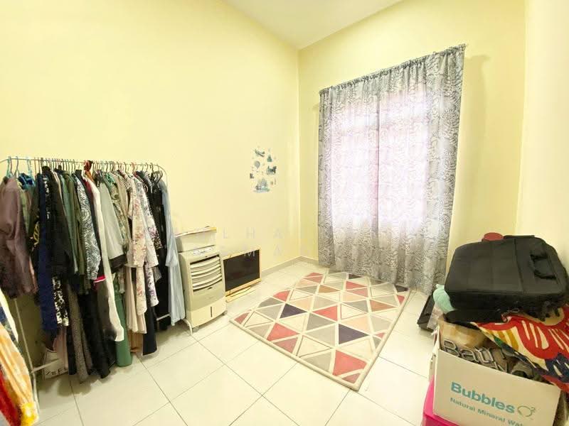 Semi-Detached House for Rent in Taman Desa Bestari (Sepang) - Zulhaikal Asmadee - Bedroom - PropertyGuru.com.my