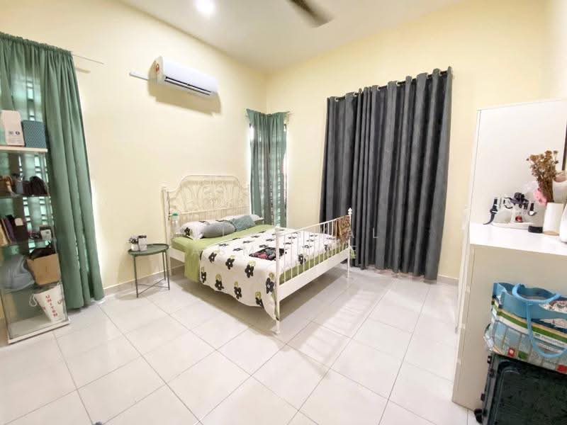 Semi-Detached House for Rent in Taman Desa Bestari (Sepang) - Zulhaikal Asmadee - Bedroom - PropertyGuru.com.my