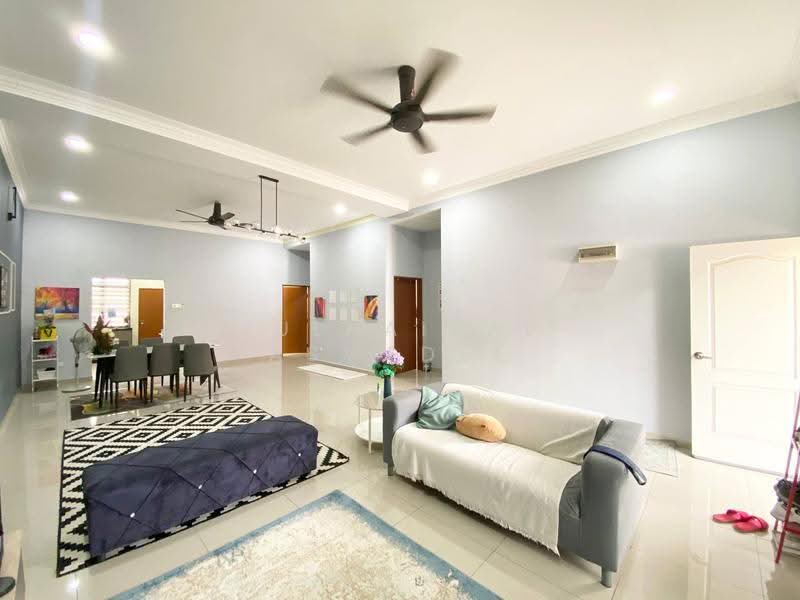Semi-Detached House for Rent in Taman Desa Bestari (Sepang) - Zulhaikal Asmadee - Living Room - PropertyGuru.com.my