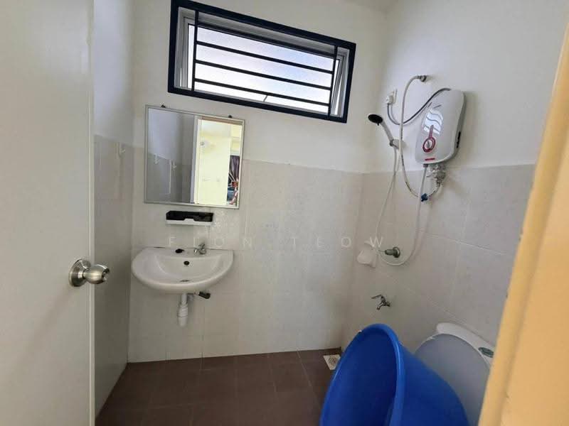 2-storey Terraced House for Rent in Skudai (Johor) - Fion Teow - Bathroom - PropertyGuru.com.my