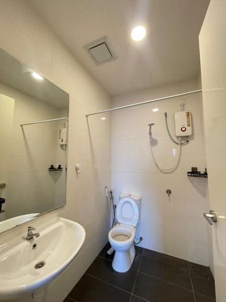 Condominium for Rent at The Parque Residences - Fiona Lee - Bathroom - PropertyGuru.com.my