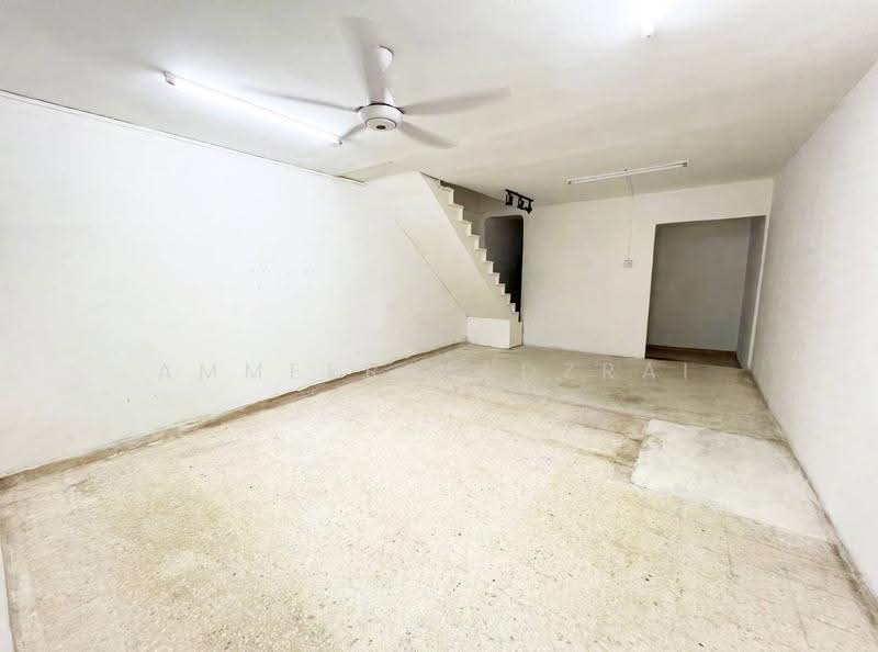 2-storey Terraced House for Sale in Seksyen 17 (Shah Alam) - Ammeer Nadzrai - Interior - PropertyGuru.com.my